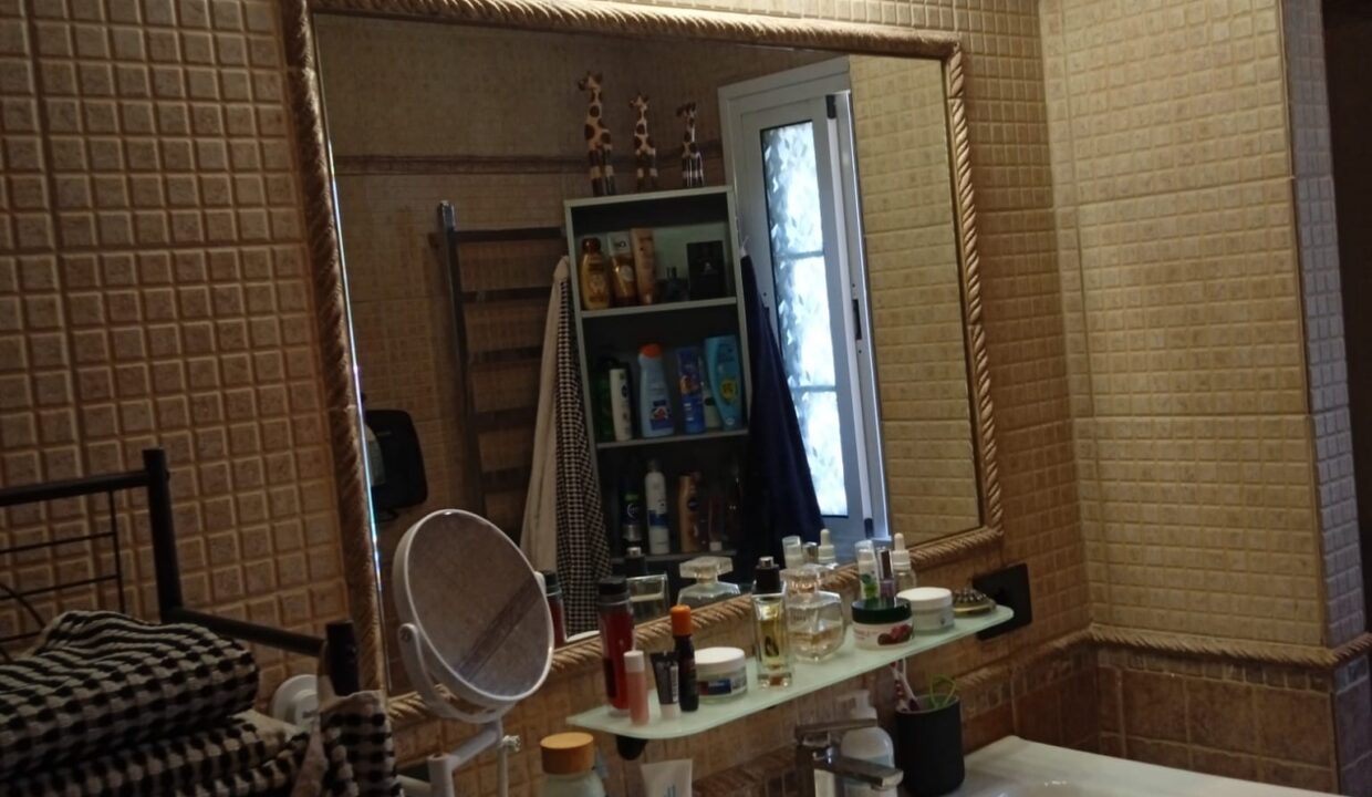 e75f25cc-ff91-44d1-af6a-3e527a5e872f